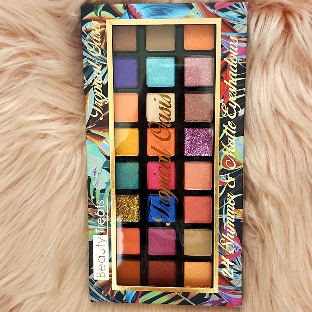 Brand New BEAUTY TREATS 24CT SHIMMER & MATTE EYESHADOW PALETTE - Picture 4 of 4